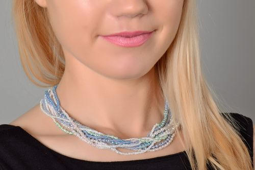 Colar multicamado de miçangas artesanal  - MADEheart.com