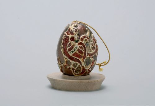 Pingente decorativo na forma de ovo - MADEheart.com