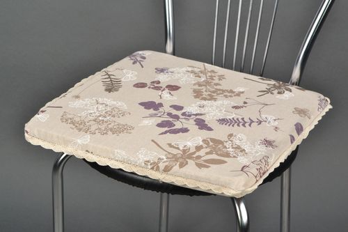 Cotton chair pad with floral motives - MADEheart.com