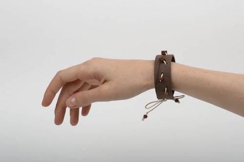 Leather bracelet for women handmade designer accessory leather jewelry - MADEheart.com