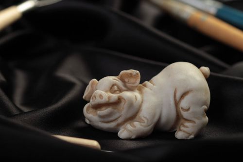 Figurine décorative fait main Petite statue Déco maison Cochon miniature - MADEheart.com