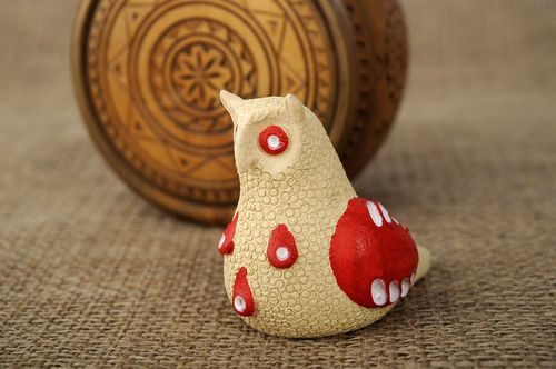 Clay penny whistle Owl - MADEheart.com