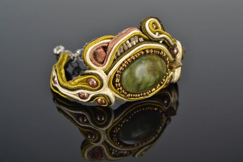 Soutache bracelet with coil stone - MADEheart.com
