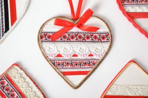 Pingente-amuleto De Coração a Coração - MADEheart.com