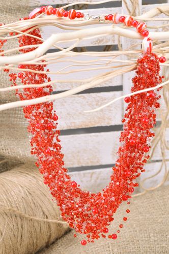 Collar de abalorios y cuentas artesanal vistoso bonito de mujer  - MADEheart.com
