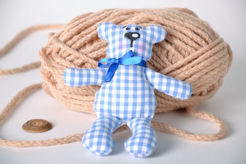 Brinquedo macio Urso xadrez - MADEheart.com