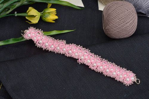 Pulsera de abalorios hecha a mano regalo original brazalete original color rosa - MADEheart.com