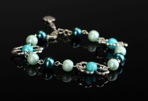 Ceramic pearl bracelet - MADEheart.com