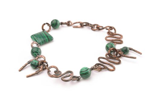 Armband aus Kupfer in Technik von Kaltschmieden - MADEheart.com