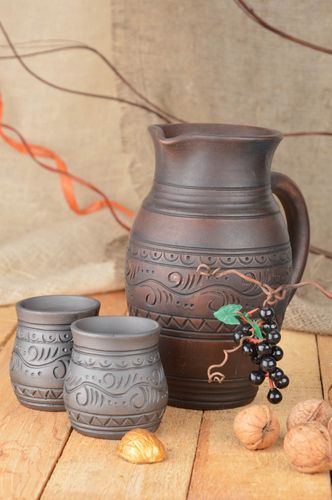 60 oz ceramic milk jugs set with two milk glasses with handmade pattern in brown color 2,5 lb - MADEheart.com