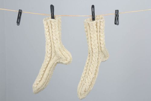 Knitted wool socks - MADEheart.com