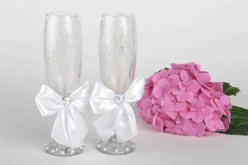 Wedding glasses set of 2 handmade champagne glasses 170 ml wedding accessories - MADEheart.com