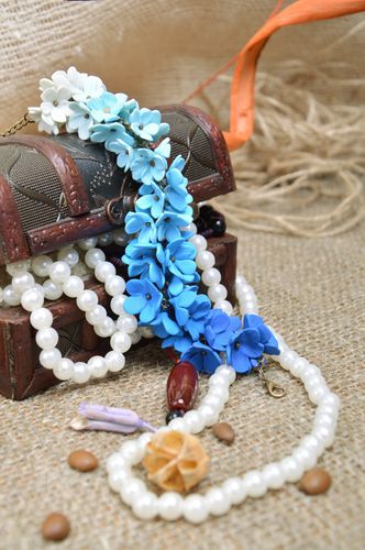 Girls charm little white and blue flowers bracelet - MADEheart.com