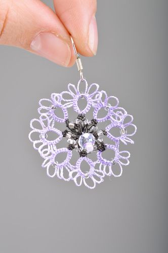 Boucles doreilles pendantes lilas femme faites main avec perles de rocaille  - MADEheart.com