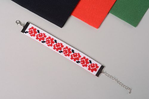 Bracciale ricamato fatto a mano accessorio etnico ricamato a punto croce - MADEheart.com