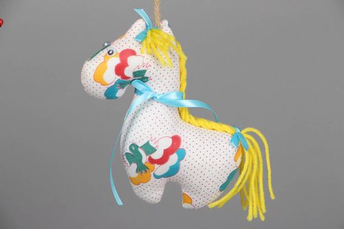Pingente para interior Cavalo - MADEheart.com