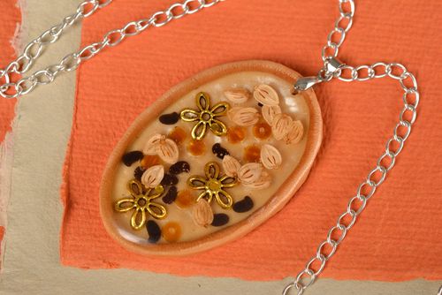 Ciondolo da donna fatto a mano pendente bello in argilla polimerica con catenina - MADEheart.com