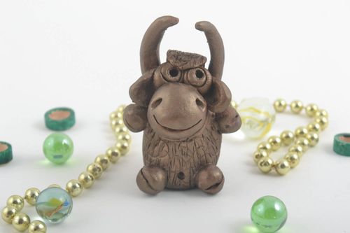 Figurina fatta a mano in ceramica animaletto divertente souvenir di terracotta - MADEheart.com