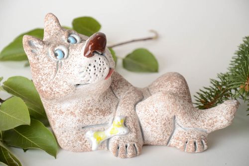 Hucha de cerámica hecha a mano elemento decorativo alcancía decorada Perrito - MADEheart.com