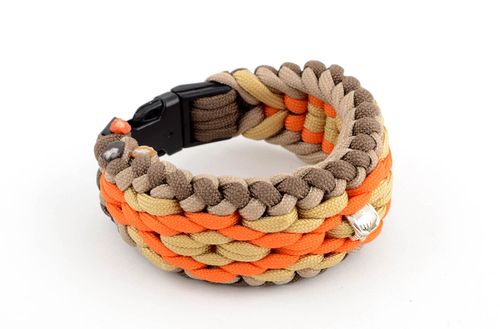 Handmade buntes Paracord Armband Accessoire für Männer Survival Armband - MADEheart.com