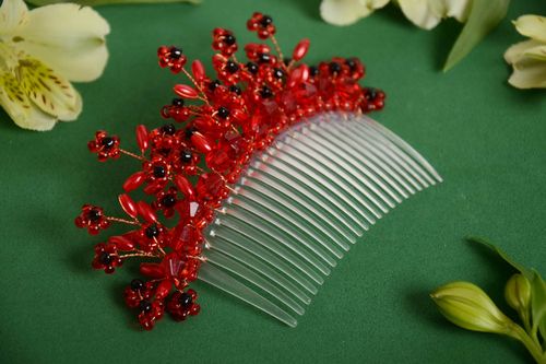 Handmade decorative plastic hair comb with beaded flowers of red color - MADEheart.com