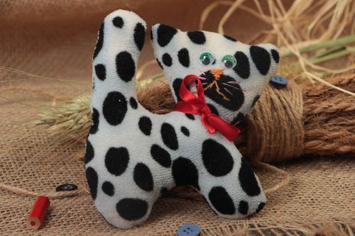 Gattino carino fatto a mano pupazzo di peluche giocattolo simpatico da bambini - MADEheart.com