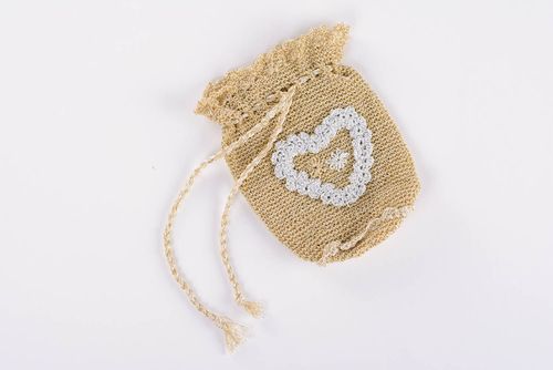 Makeup bag with heart - MADEheart.com