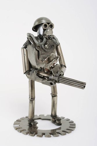 Künstlerische Statuette aus Metall Roboter im Techno Art Stil Designer handmade - MADEheart.com