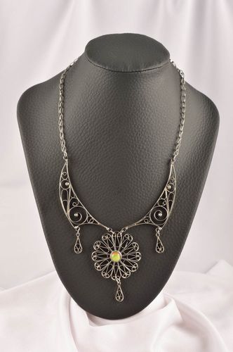 Unusual handmade necklace designer lovely accessories stylish beautiful jewelry - MADEheart.com