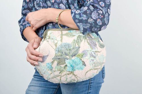 Bolso pequeño al hombro hecho a mano accesorio de moda regalo para mujer - MADEheart.com