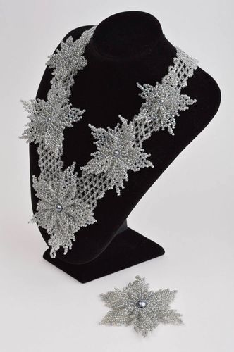 Collar y broche de abalorios artesanal bisutería de moda accesorios para mujer - MADEheart.com