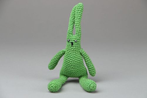 Brinquedo macio exclusivo feito à mão Lebre  - MADEheart.com