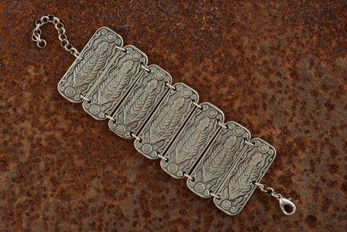 Metal Bracelet Fish - MADEheart.com