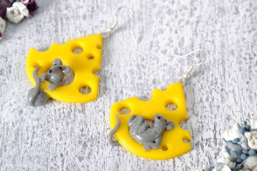 Earrings Satisfied Mouse and Cheese - MADEheart.com