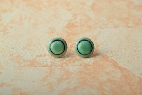 Ceramic stud earrings - MADEheart.com