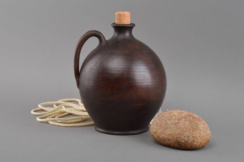90 oz wine ceramic ball shape wine pitcher with handle and cork lid 2,4 lb - MADEheart.com