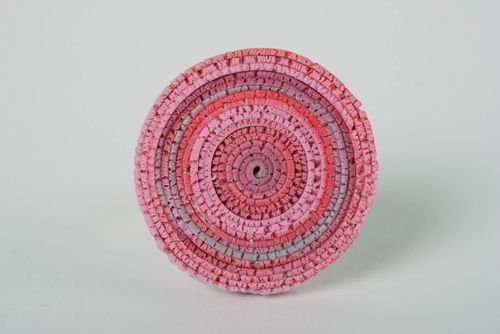Кольцо из полимерной глины ручной работы круглое розовое рваный край красивое - MADEheart.com