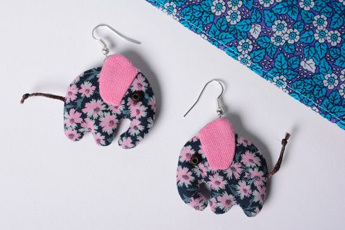 Handmade textile dangle earrings in the shape of elephants - MADEheart.com
