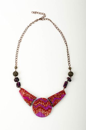 Collier design Bijou fait main rose en pâte polymère stylé Cadeau original - MADEheart.com