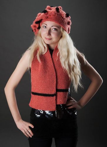 Set of accessories Beret and Scarf - MADEheart.com