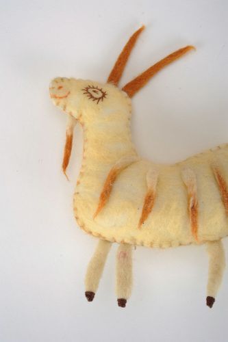Toy made in wool felting technique - MADEheart.com