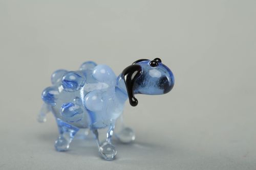 Handmade glass statuette Sheep - MADEheart.com