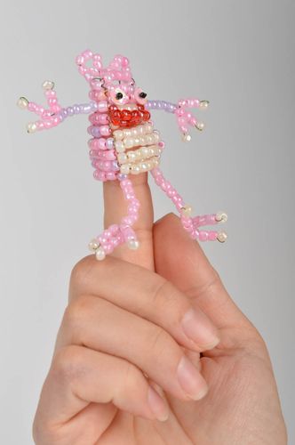 Handmade cute pink funny toy for finger in shape of frog made of beads - MADEheart.com