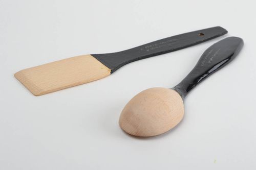 Cucchiaio e paletta fatti a mano attrezzi da cucina stoviglie di legno  - MADEheart.com