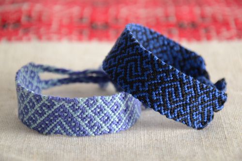 Set of 2 handmade thread friendship wrist bracelets of blue color in ethnic style - MADEheart.com
