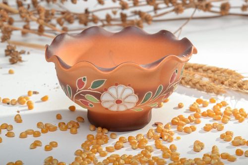 Bemalte Schüssel aus Keramik - MADEheart.com