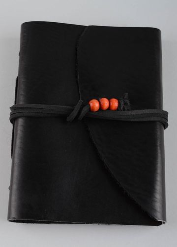 Notizbuch Leder handmade Geschenk für Männer Mode Accessoires in Schwarz - MADEheart.com