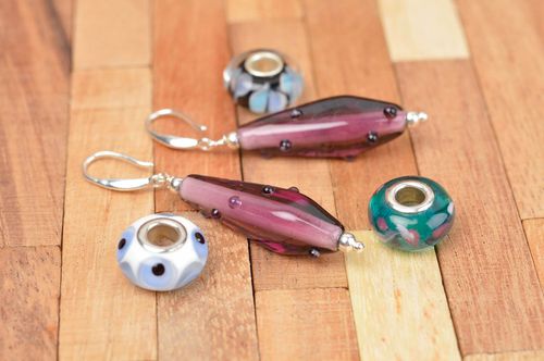 Pendientes originales hechos a mano aretes artesanales estilosos bisutería fina - MADEheart.com