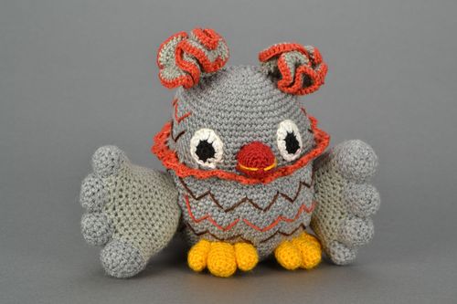Jouet tricot au crochet Hibou artisanal - MADEheart.com