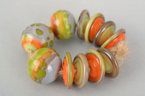 Glass beads - MADEheart.com